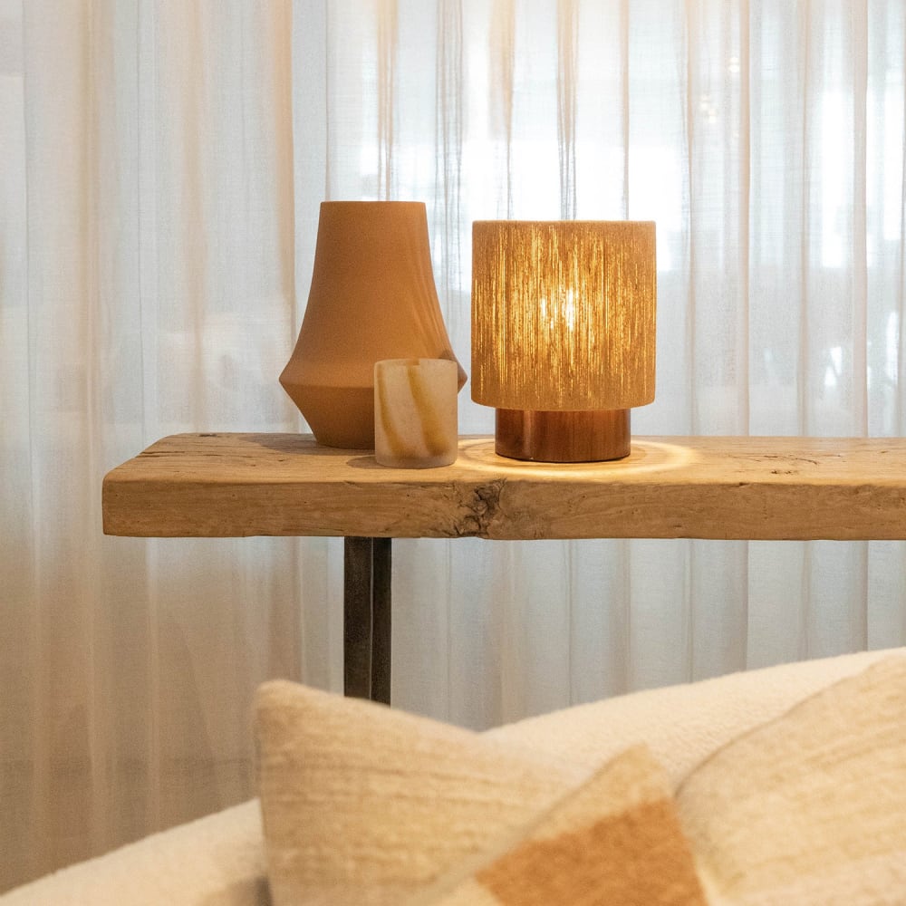 Lampe de table en toile de jute et socle en bois, Ø 20 cm H 20 cm