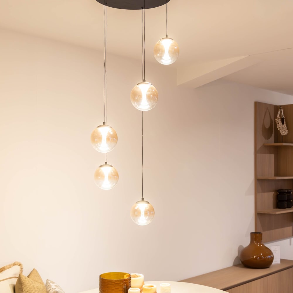 Lampe suspendue ronde en métal et verre avec 5 ampoules — vue 3