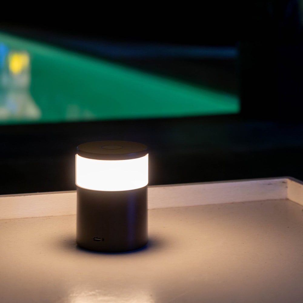 Lampe de table rechargeable cylindrique noir & blanc avec led dimmable — vue 3