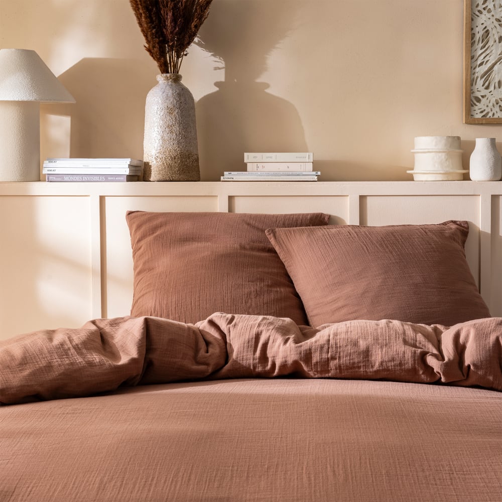 Parure de lit unie en coton chocolat 260x240+2x50x70cm — vue 4