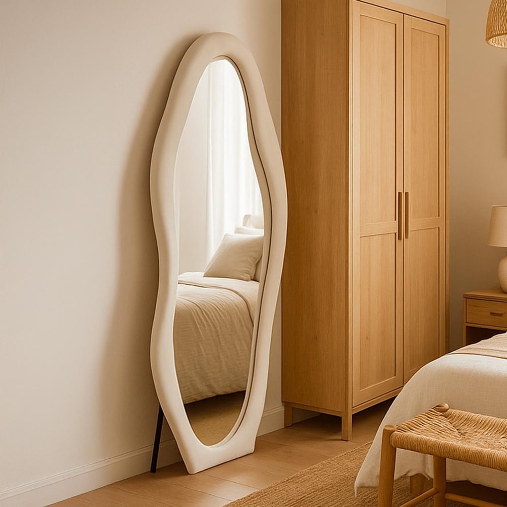 Miroir en pied décoratif design ondulé 70x170cm velours crème