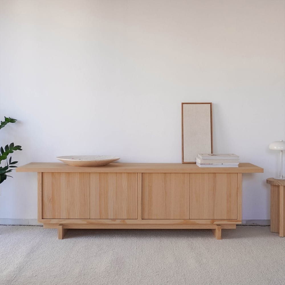 Meuble TV en pin massif verni couleur chêne 180 cm