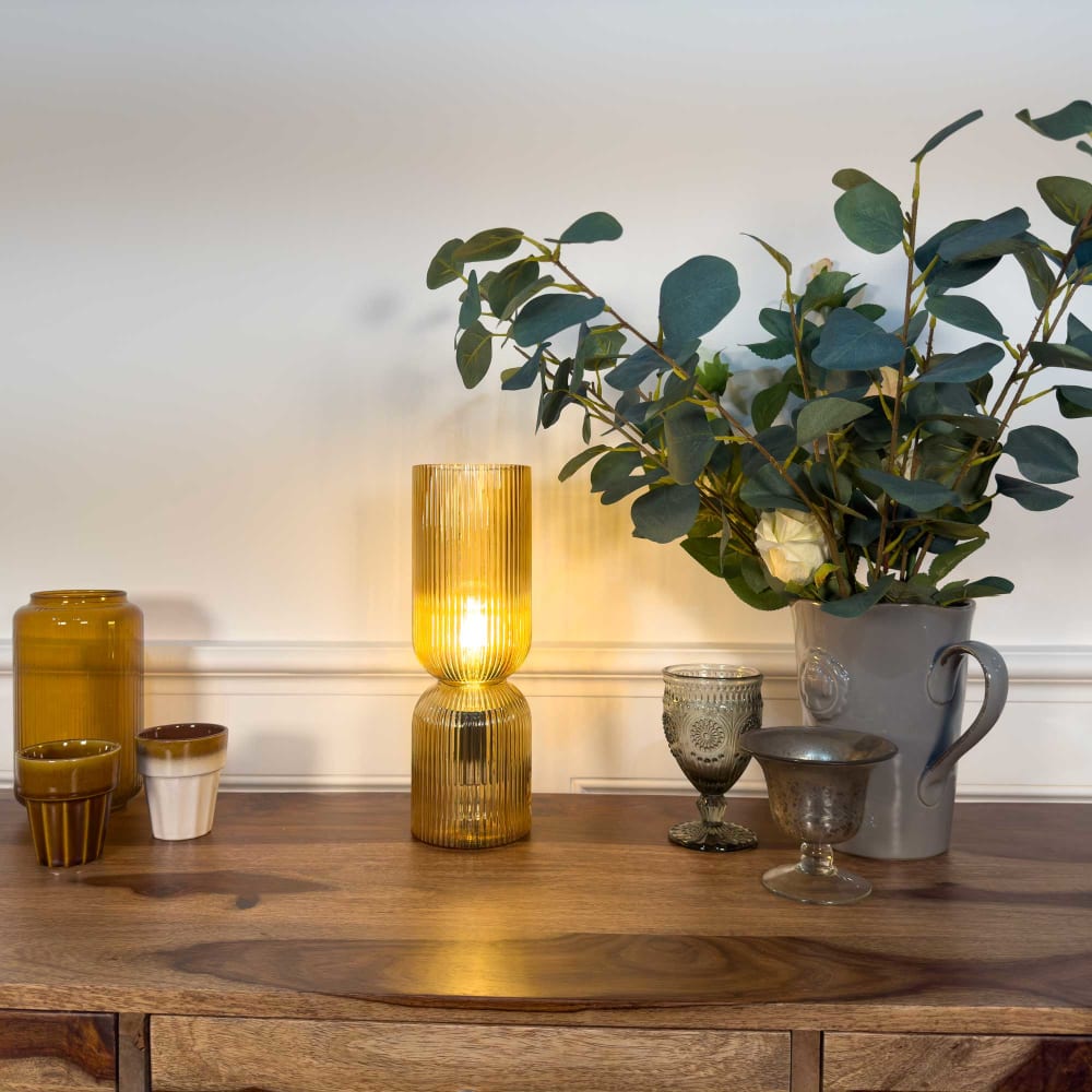 Lampe à poser en verre strié — vue 3