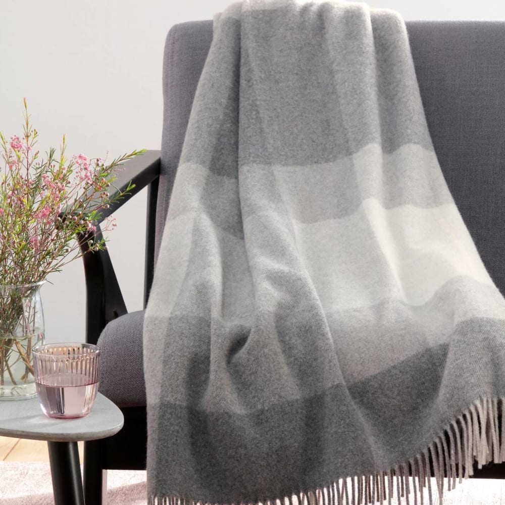 Plaid en laine gris 130