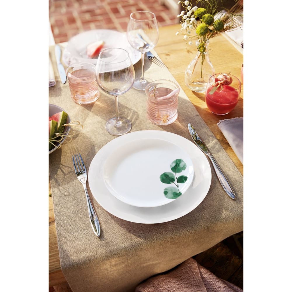 Service de table 25 pièces, avec verres à eau et carafe
