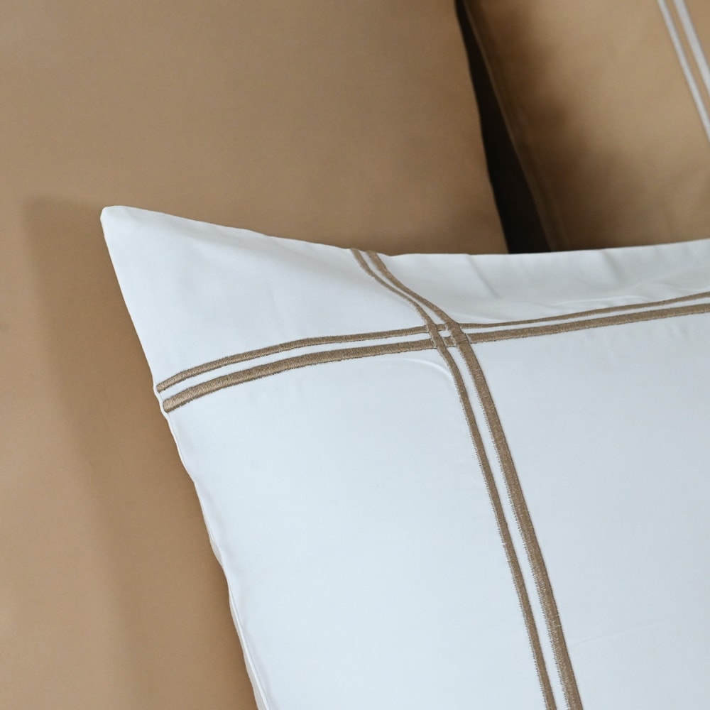 Llot de 2 taies d'oreiller satin de coton 120 blanc/moka 50x70 cm — vue 4
