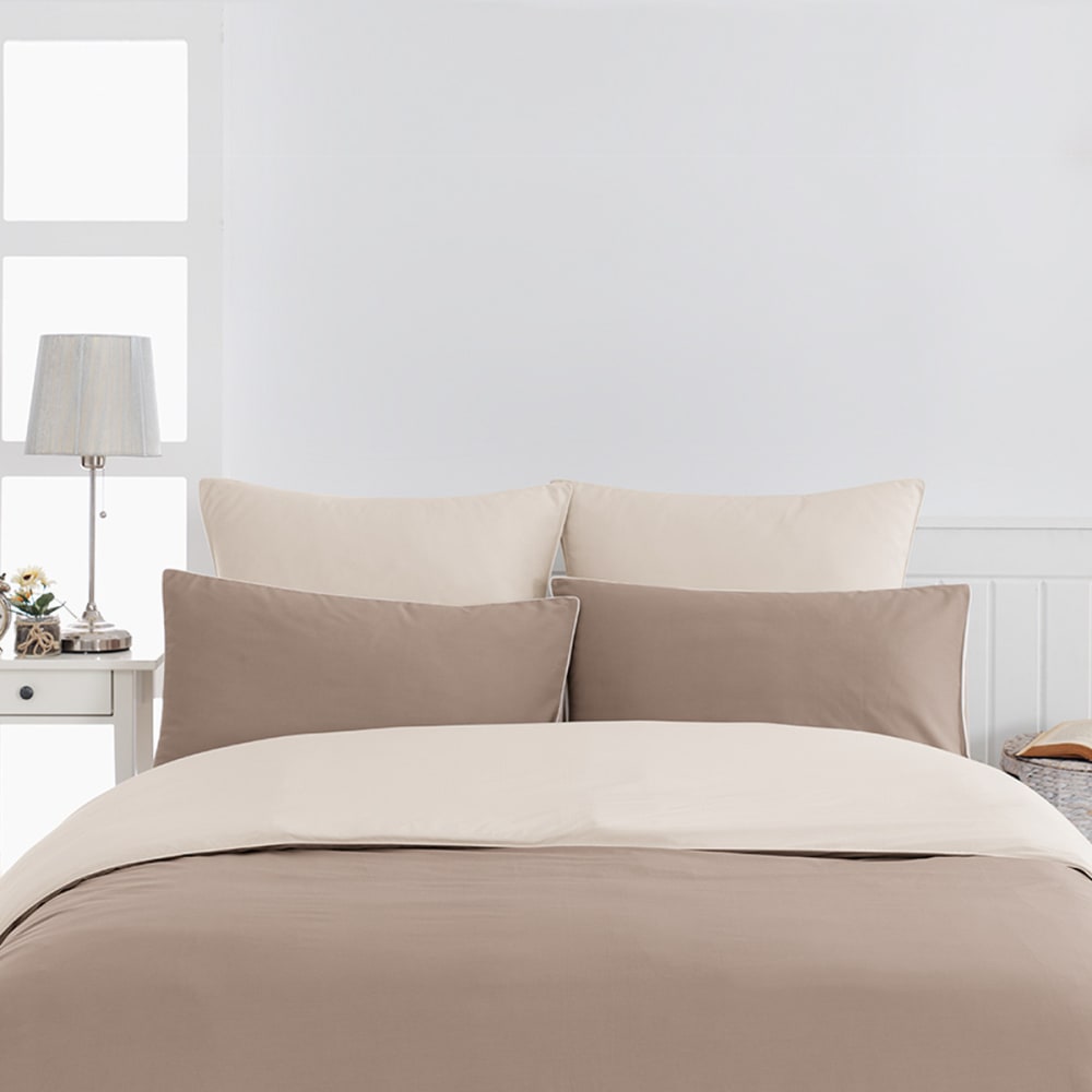 Parure de lit percale + 2 taies carrées taupe/ficelle 140x200 cm