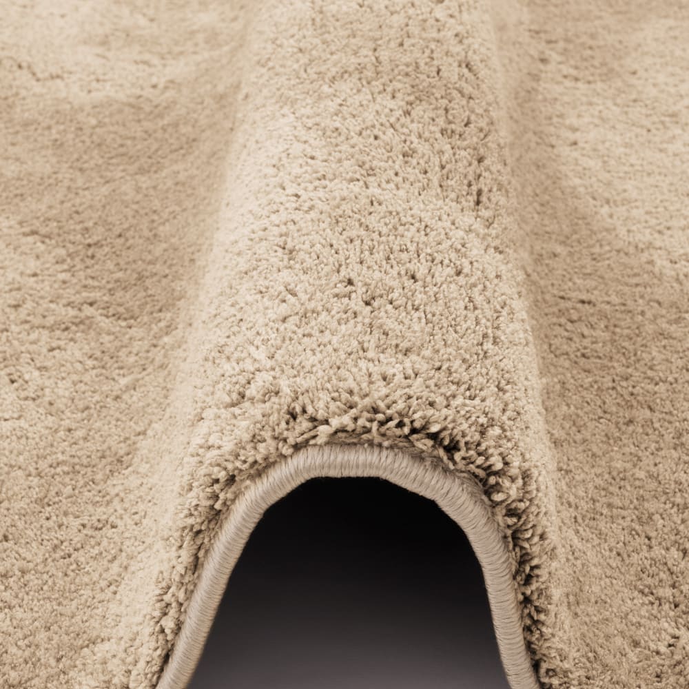 Tapis à poils longs doux uni beige 200x290 cm — vue 4