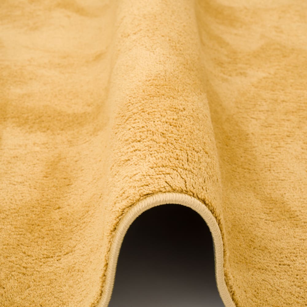 Tapis à poils longs moelleux uni jaune curry 140x200 cm — vue 4