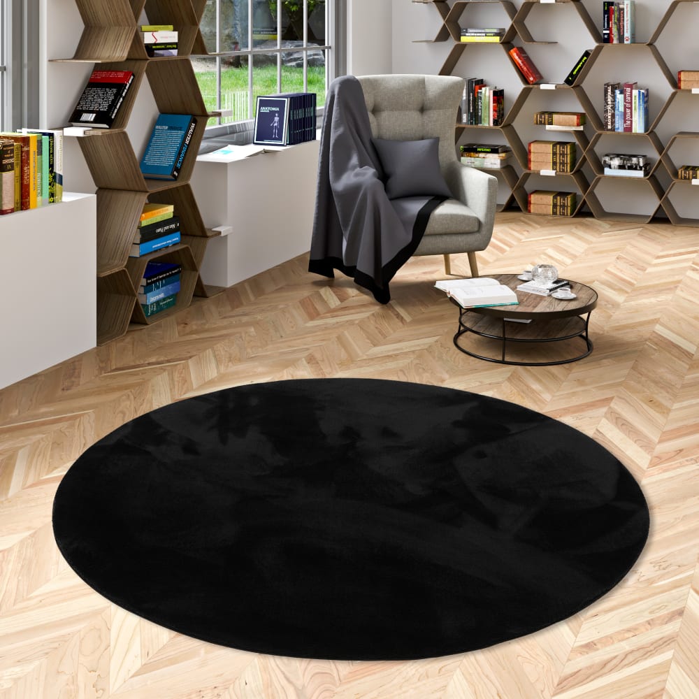 Tapis en fausse fourrure rond uni noir 200x200 cm — vue 3