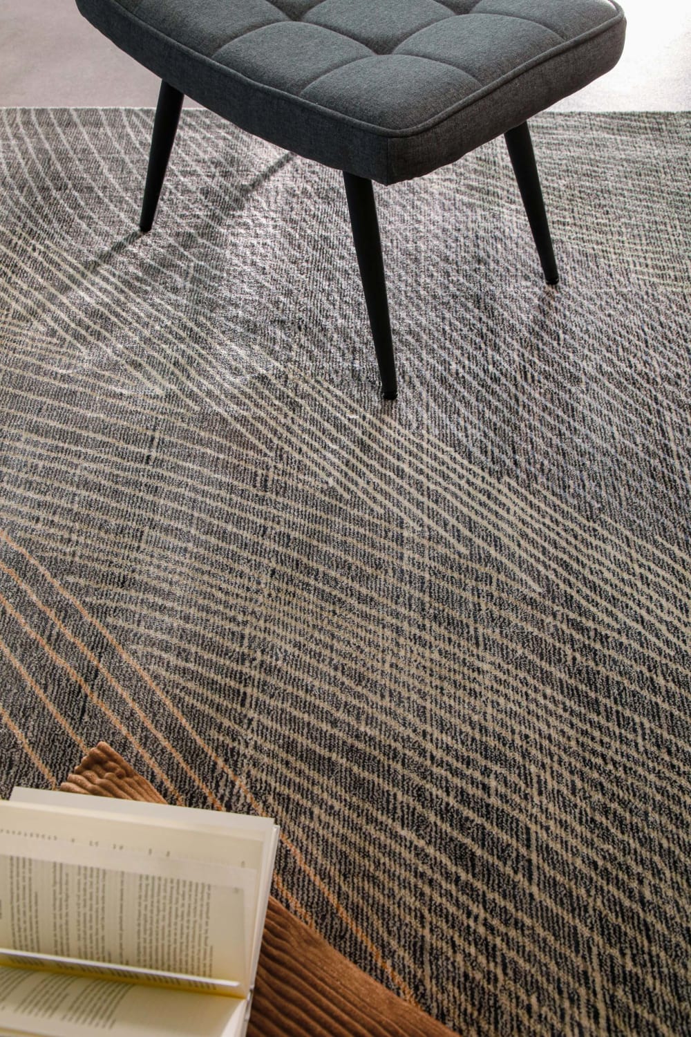 Tapis laine et viscose fait main gris,brun, inspiration nature 70x140 — vue 4