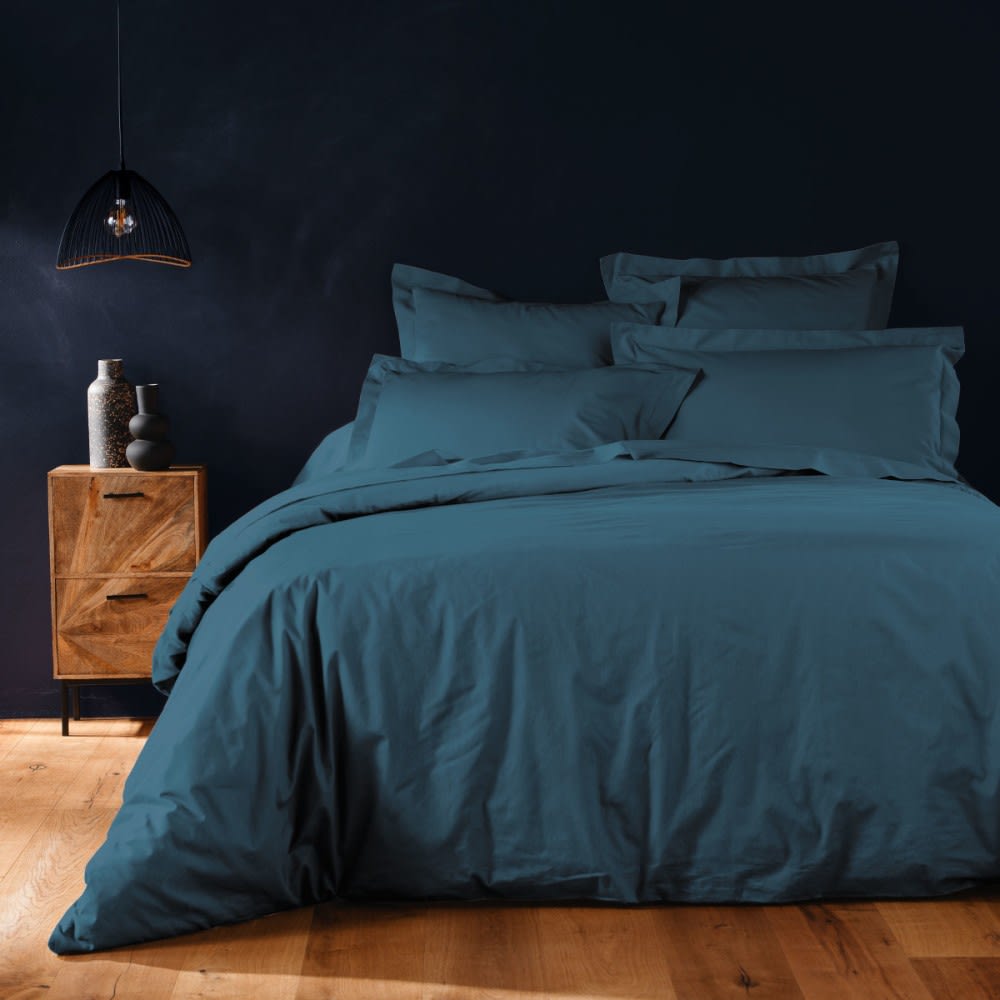 Housse de couette en coton 57ils coloris bleu 240x220cm Housse de couette en coton 57ils coloris bleu 240x220cm