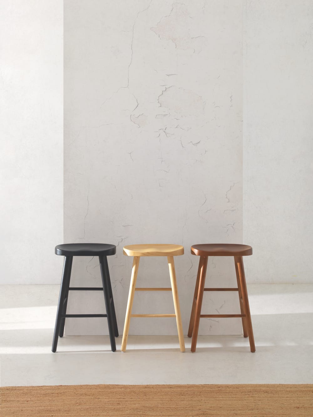 Lot de 2 tabourets en bois de toon naturel