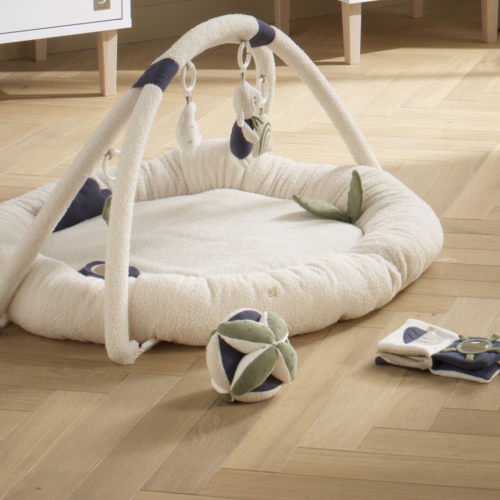 Sensorischer Ball aus Bio-Baumwolle und Bouclé - Maisons Du Monde