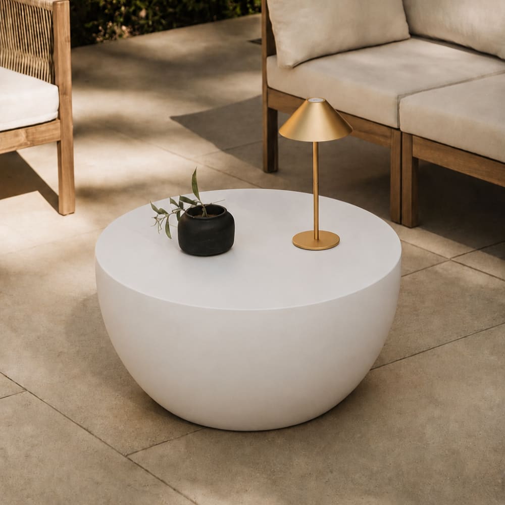 Nordlys Couchtisch für den Innen- und Außenbereich aus Magnesit Weiß style modern Weiß Naturstein