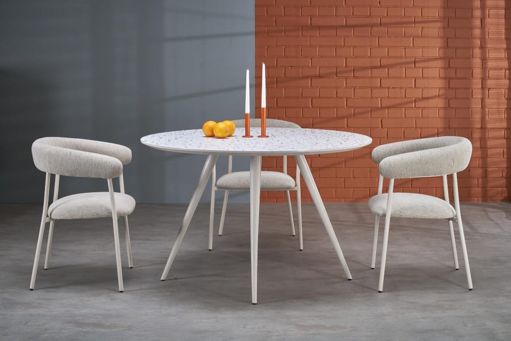 Table ronde en chêne pour 4 personnes 120x76 cm