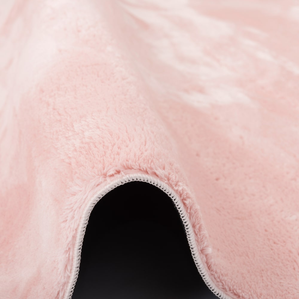 Tapis en fausse fourrure uni rose 80x150 cm — vue 4