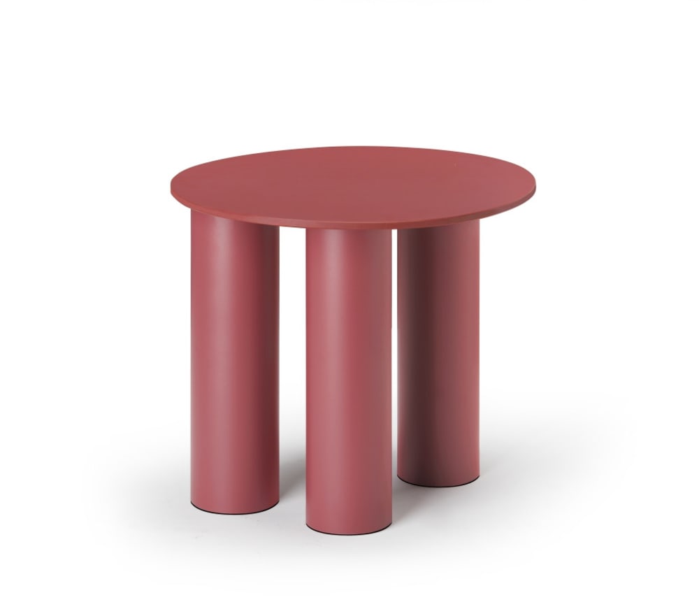 Table basse design en métal rouge