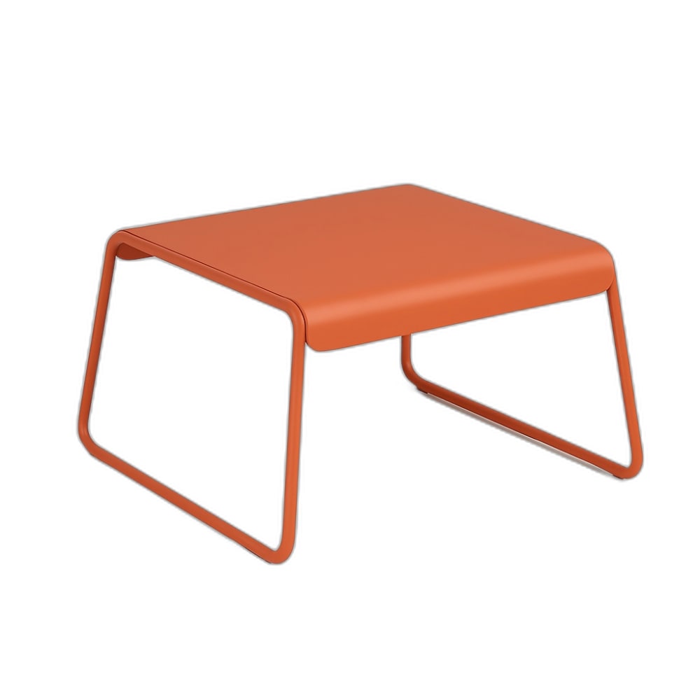 Table basse design en métal terracotta