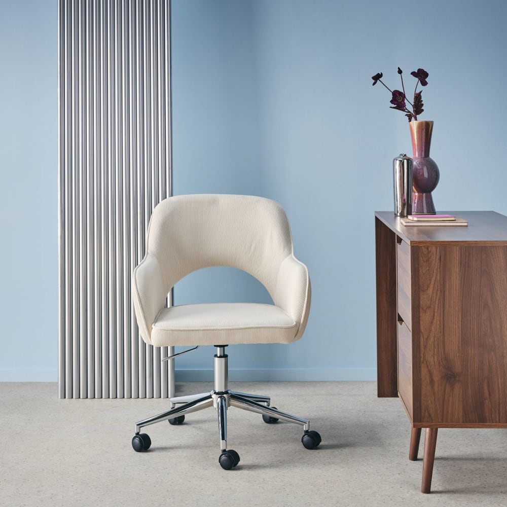 Chaise de bureau à roulettes velours côtelé blanc cassé et chromé