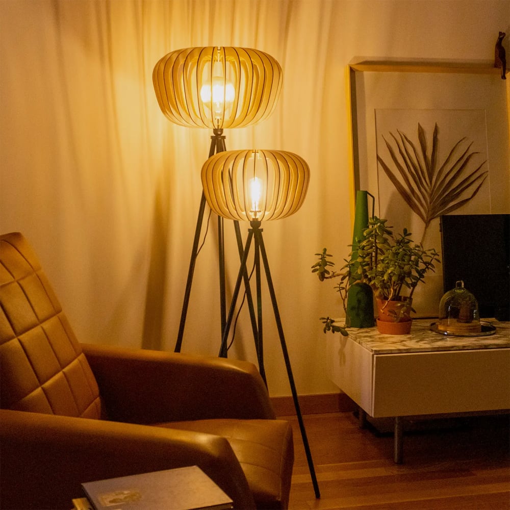 Lampadaire en métal noir et effet bois h112 — vue 4