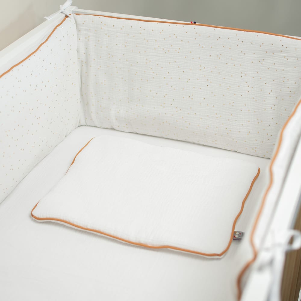 Tour de lit bébé universel  gaze de coton blanc à pois or 210x30 cm