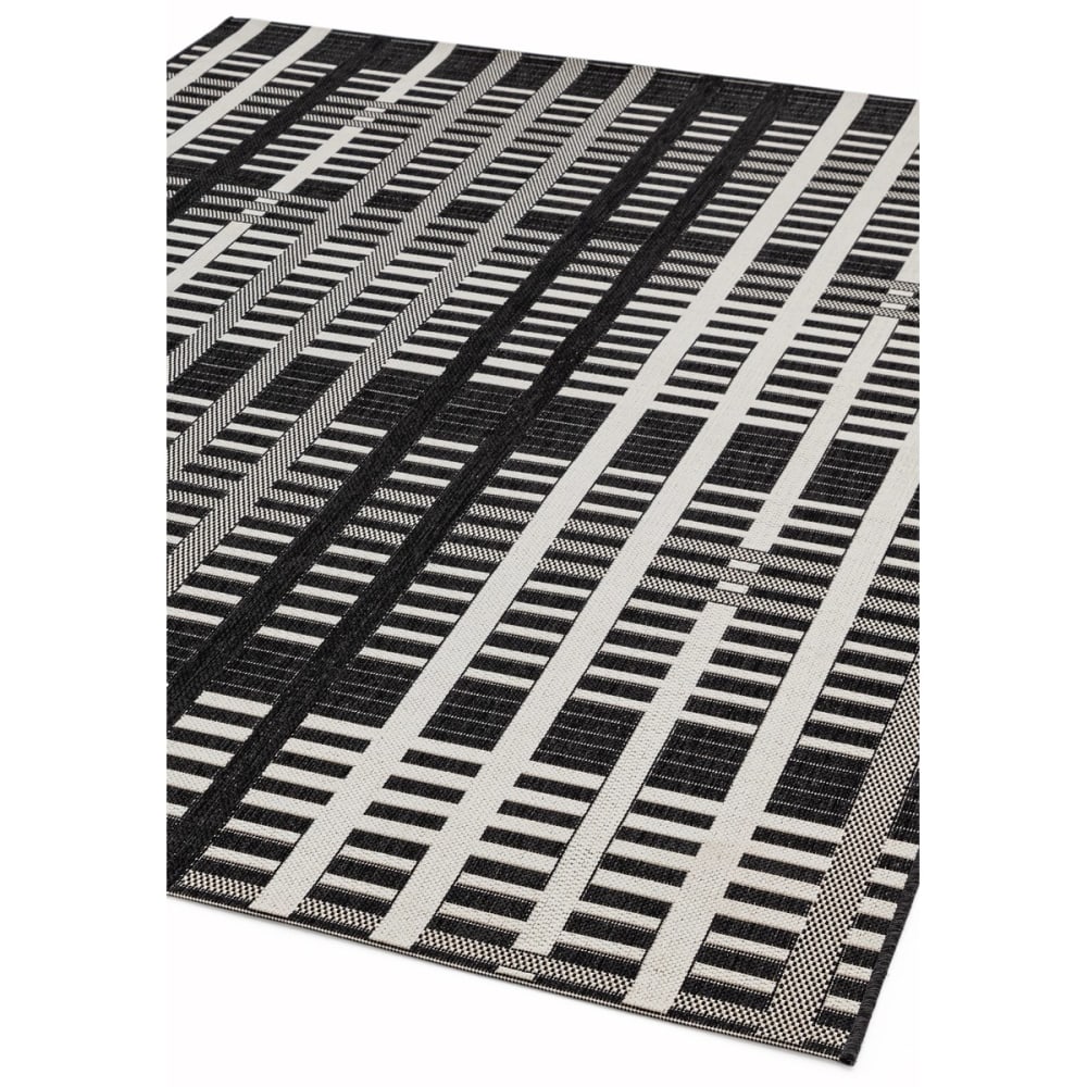 Tapis intérieur extérieur en polypropylène noir 120x170 cm — vue 4