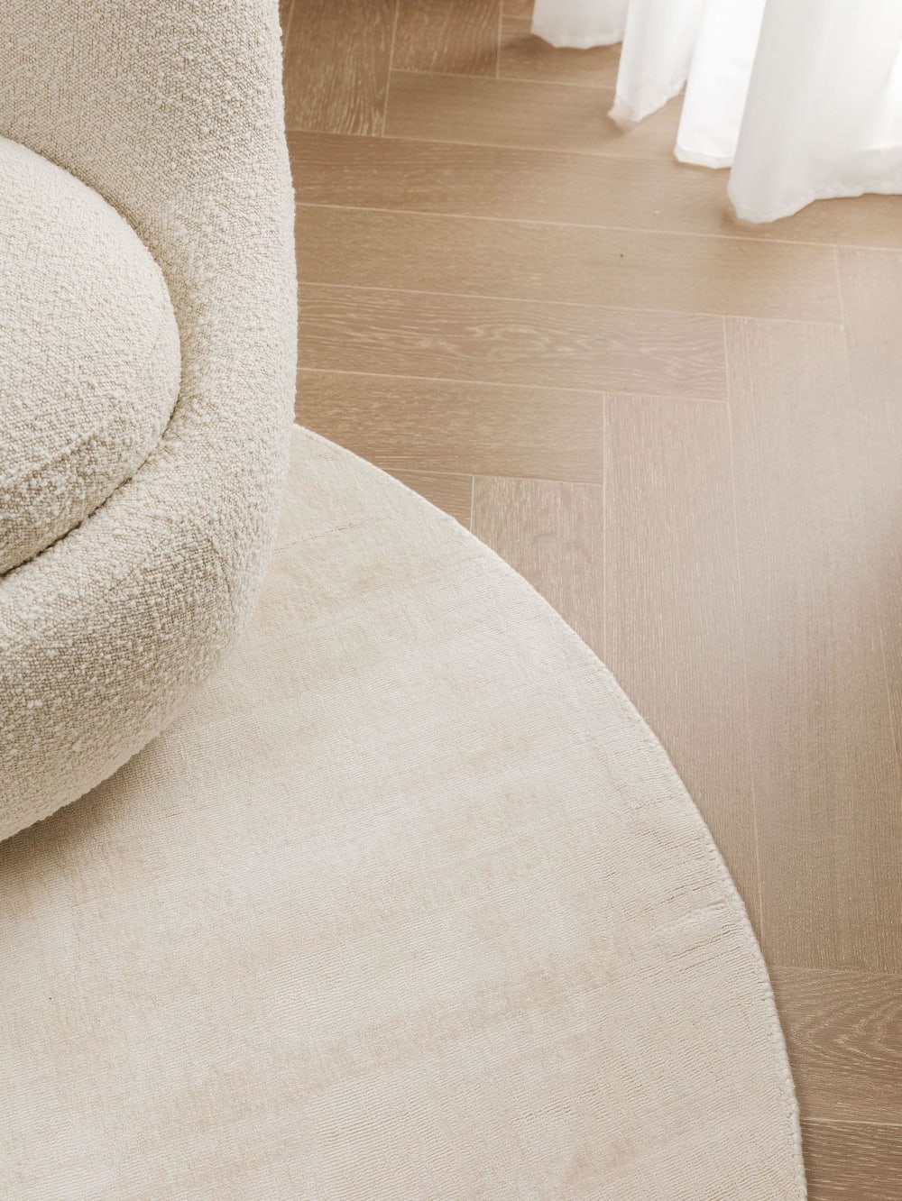 Tapis en viscose rond crème D 120 — vue 3