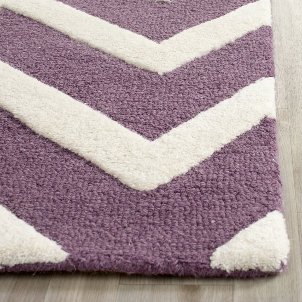 Tapis contemporain en laine violet/blanc, 122 x 183 cm — vue 4