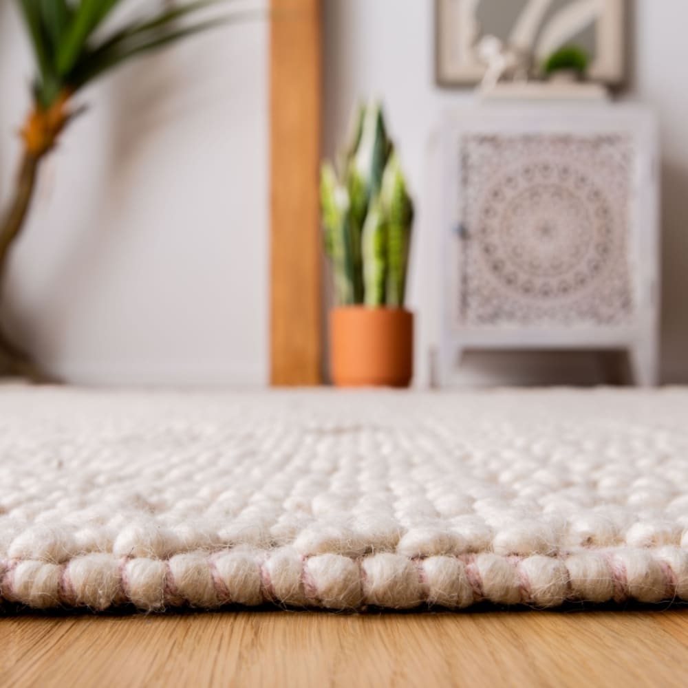 Tapis bohémien en laine blanc/rose, 122 x 183 cm — vue 4