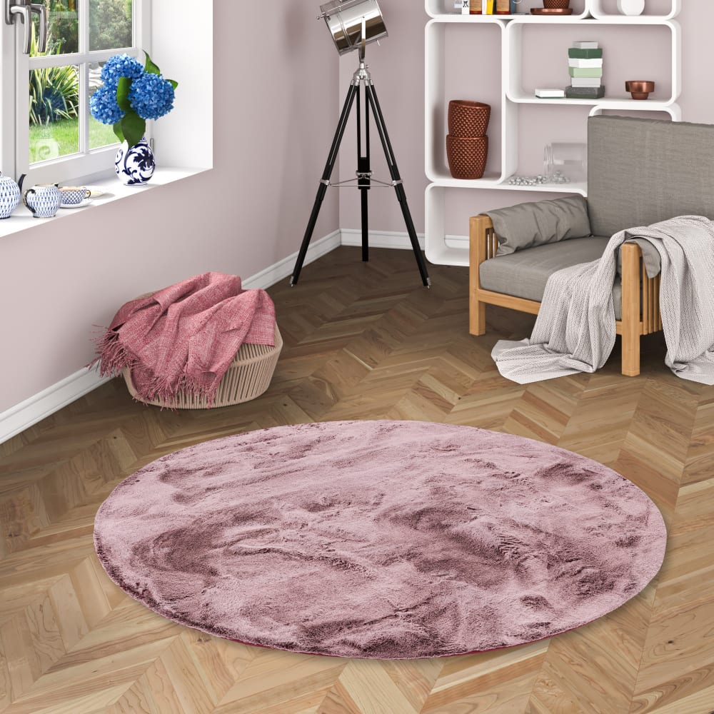 Tapis rond en fausse fourrure rose framboise 120x120 cm — vue 3