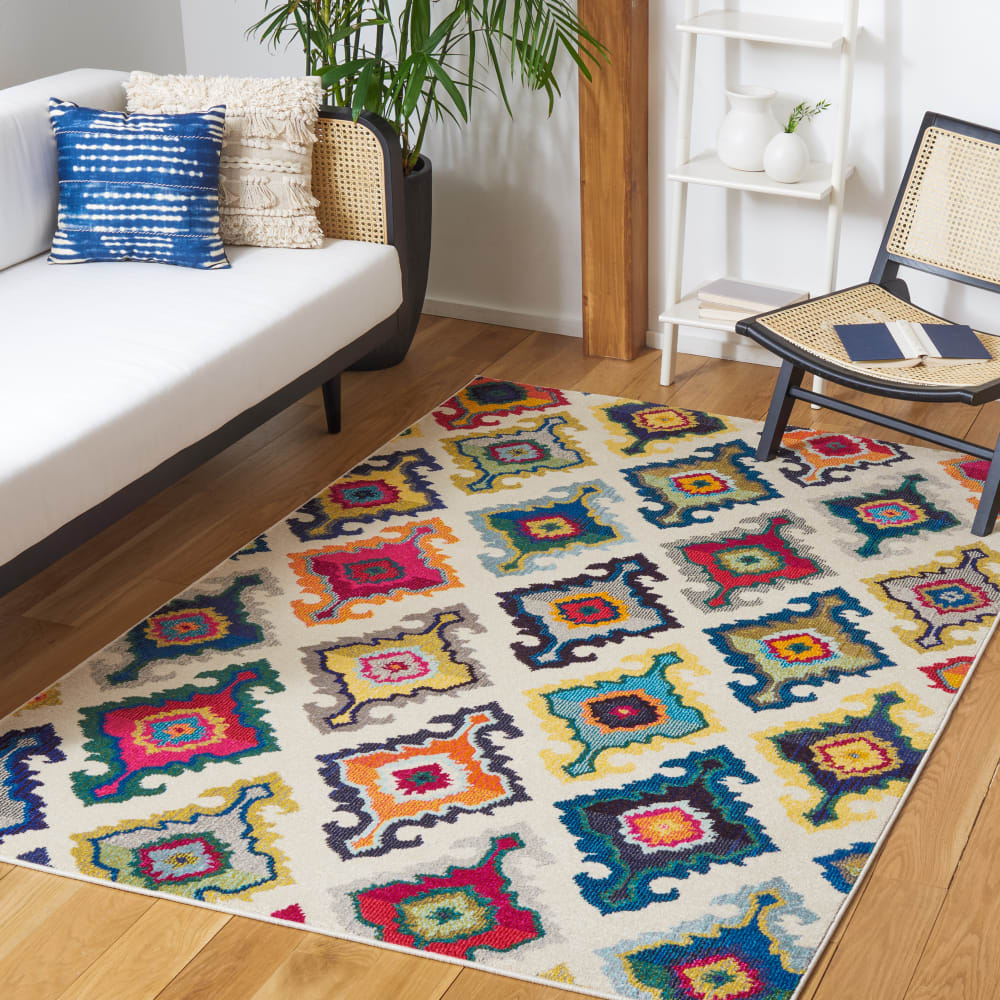 Tapis bohème chic en polypropylène blanc/multicolore, 122 x 170 cm — vue 3