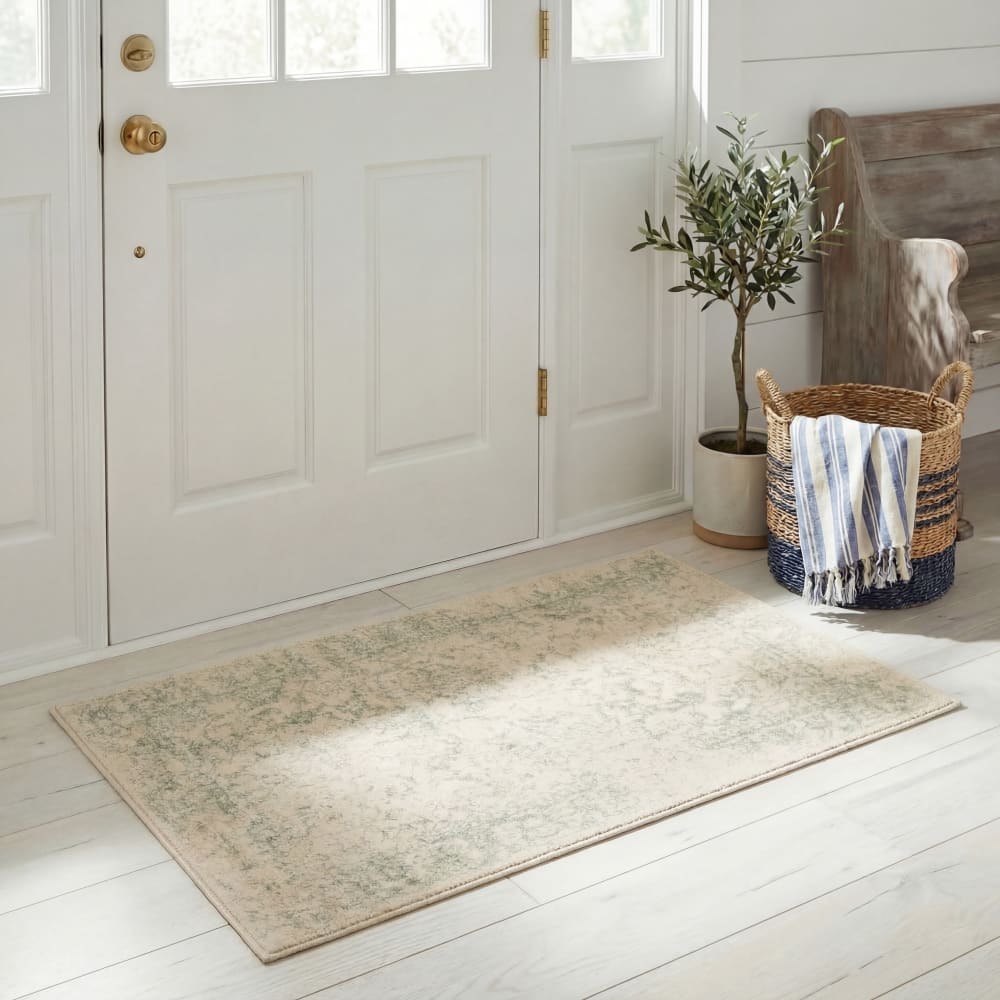 Tapis vintage patiné en polypropylène blanc/vert, 76 x 122 cm — vue 3