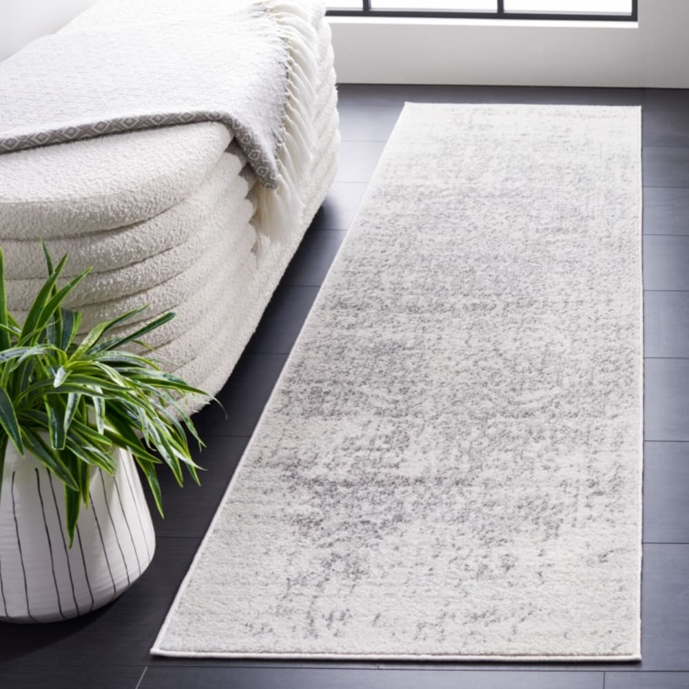 Tapis chic moderne en polypropylène argent/blanc, 69 x 122 cm — vue 3