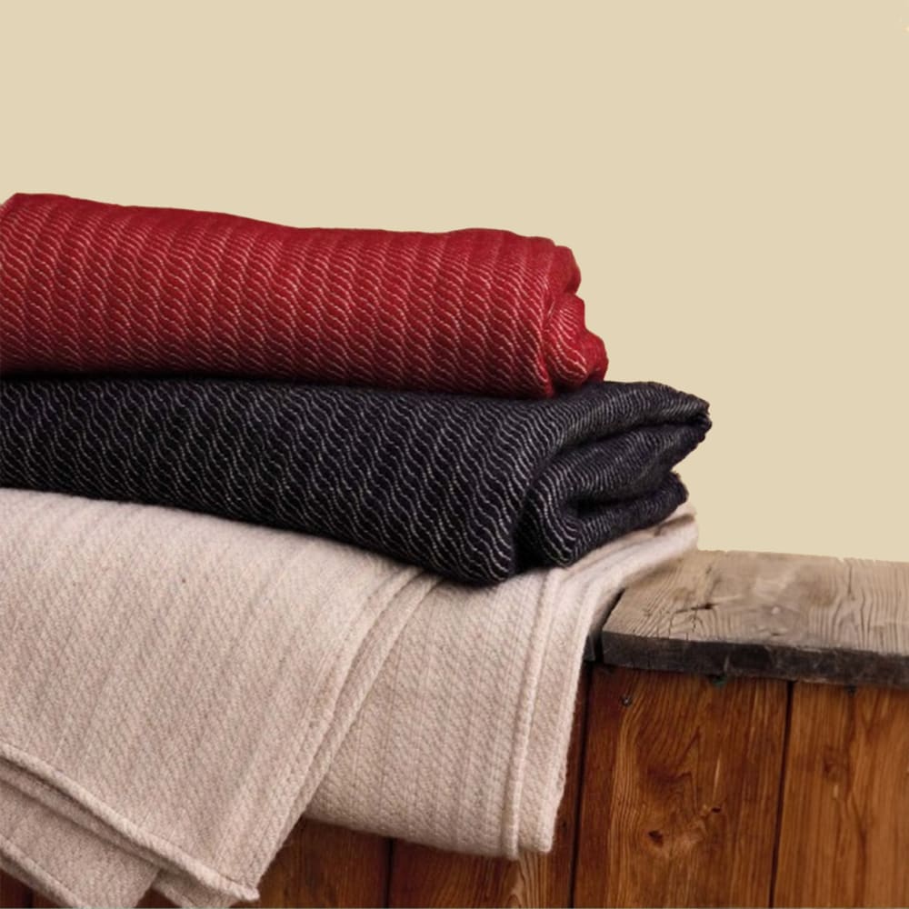 Plaid laine 100% rouge 120x180 cm - Maisons du Monde