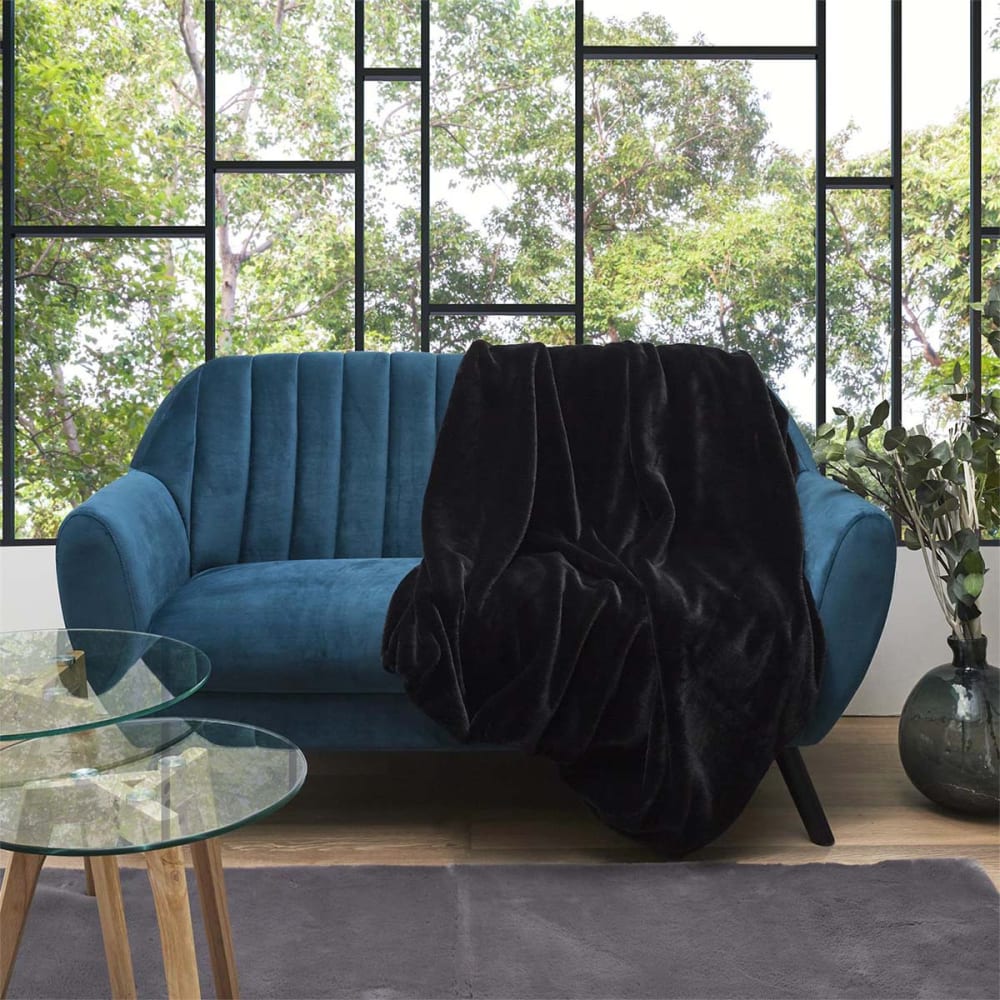 Plaid ultra doux 120x150cm imitation fourrure noire — vue 3