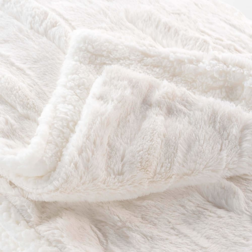 Plaid imitation fourrure/sherpa naturel 125x150 cm - Maisons du Monde
