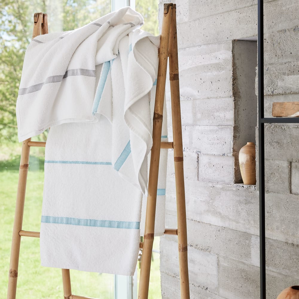 Serviette légère style fouta blanc, turquoise 100x150cm