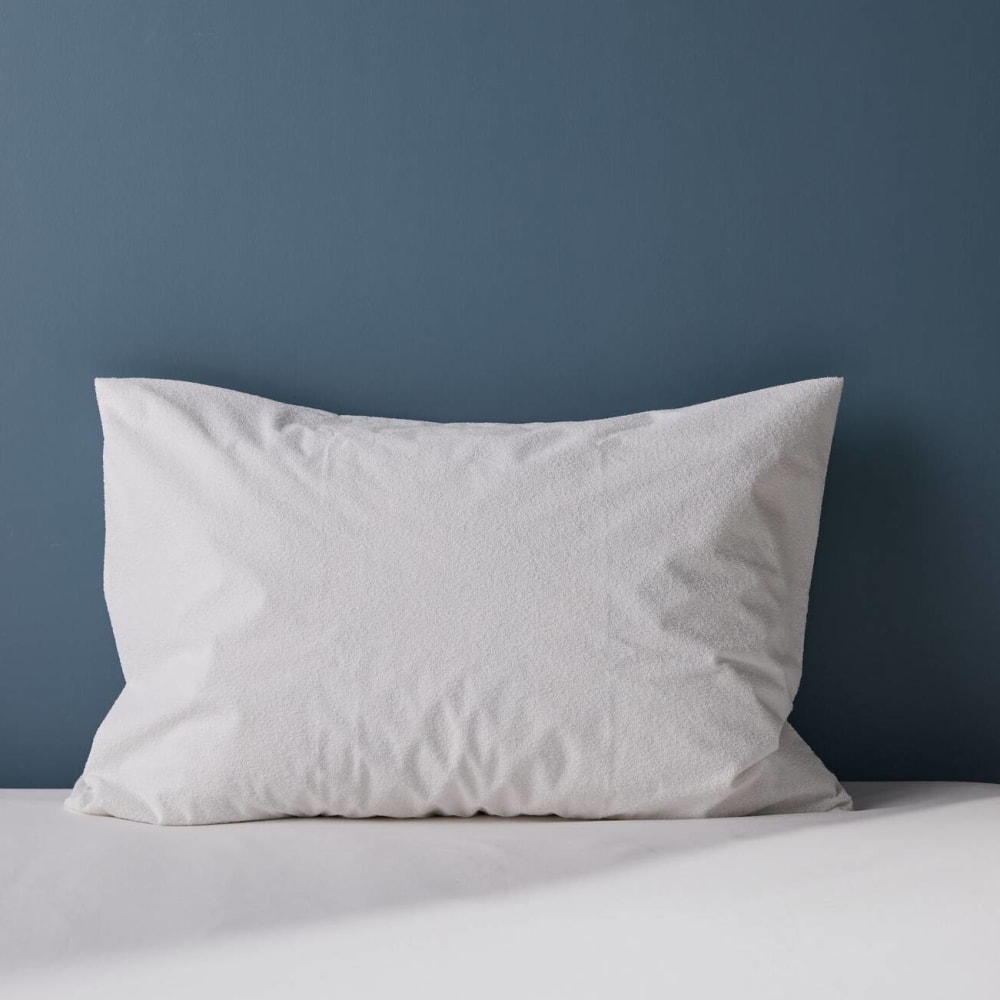 Protège oreiller en coton bouclette 50 x 70 cm - Maisons du Monde