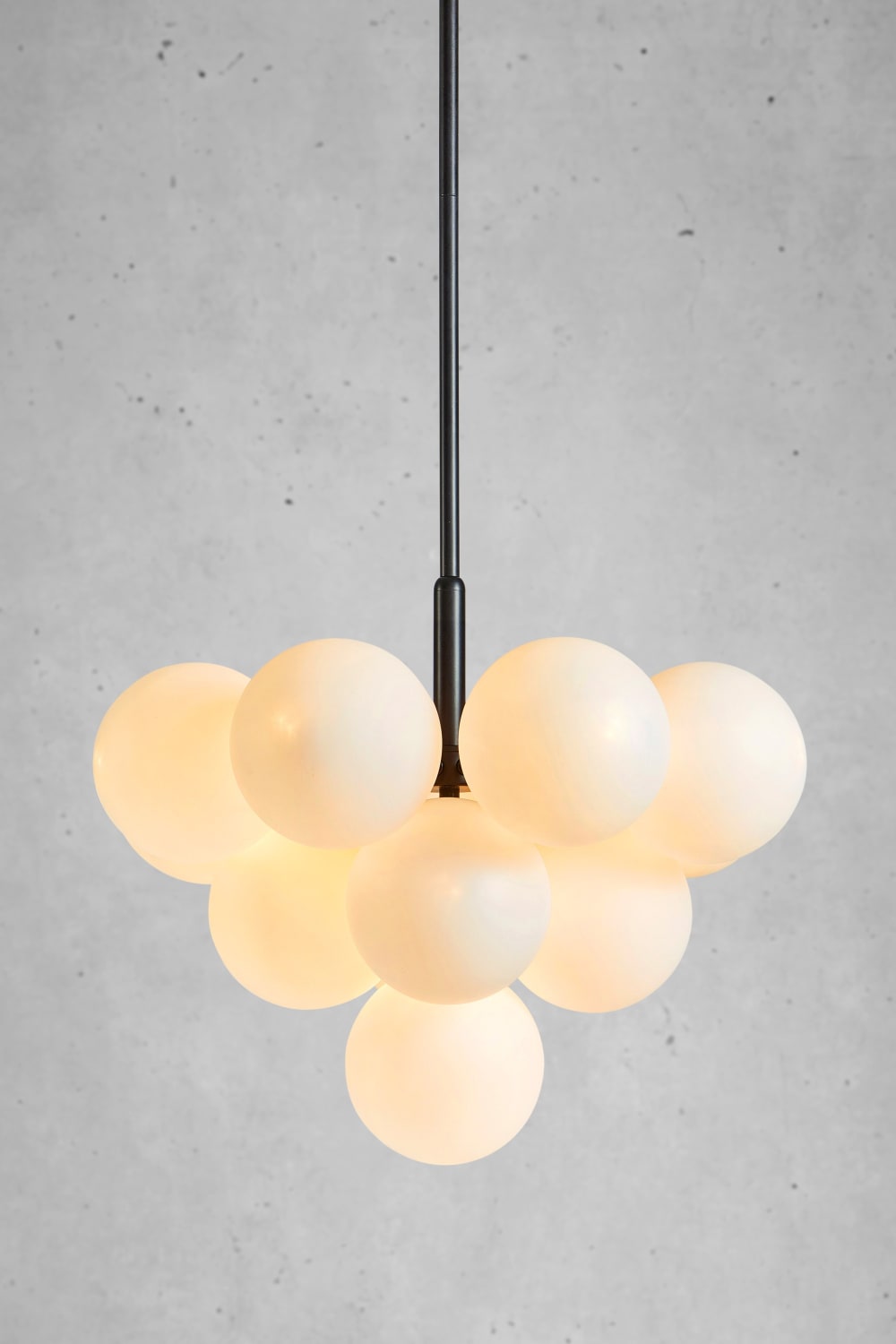 Suspension 13xG9 verre opalin et métal noir — vue 3