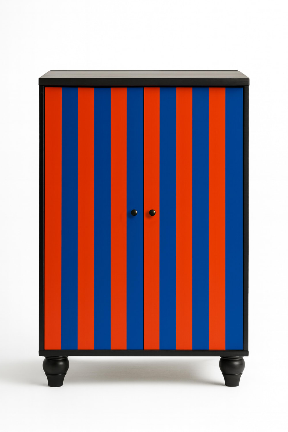 Buffet 2 portes en MDF mélaminé avec charnières à fermeture amortie