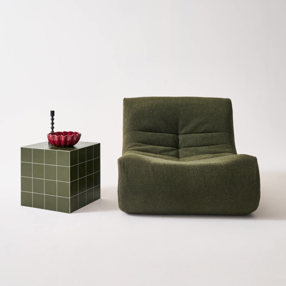 Couchtisch, kubischer Beistelltisch in Keramik-Optik 40 x 40 cm,