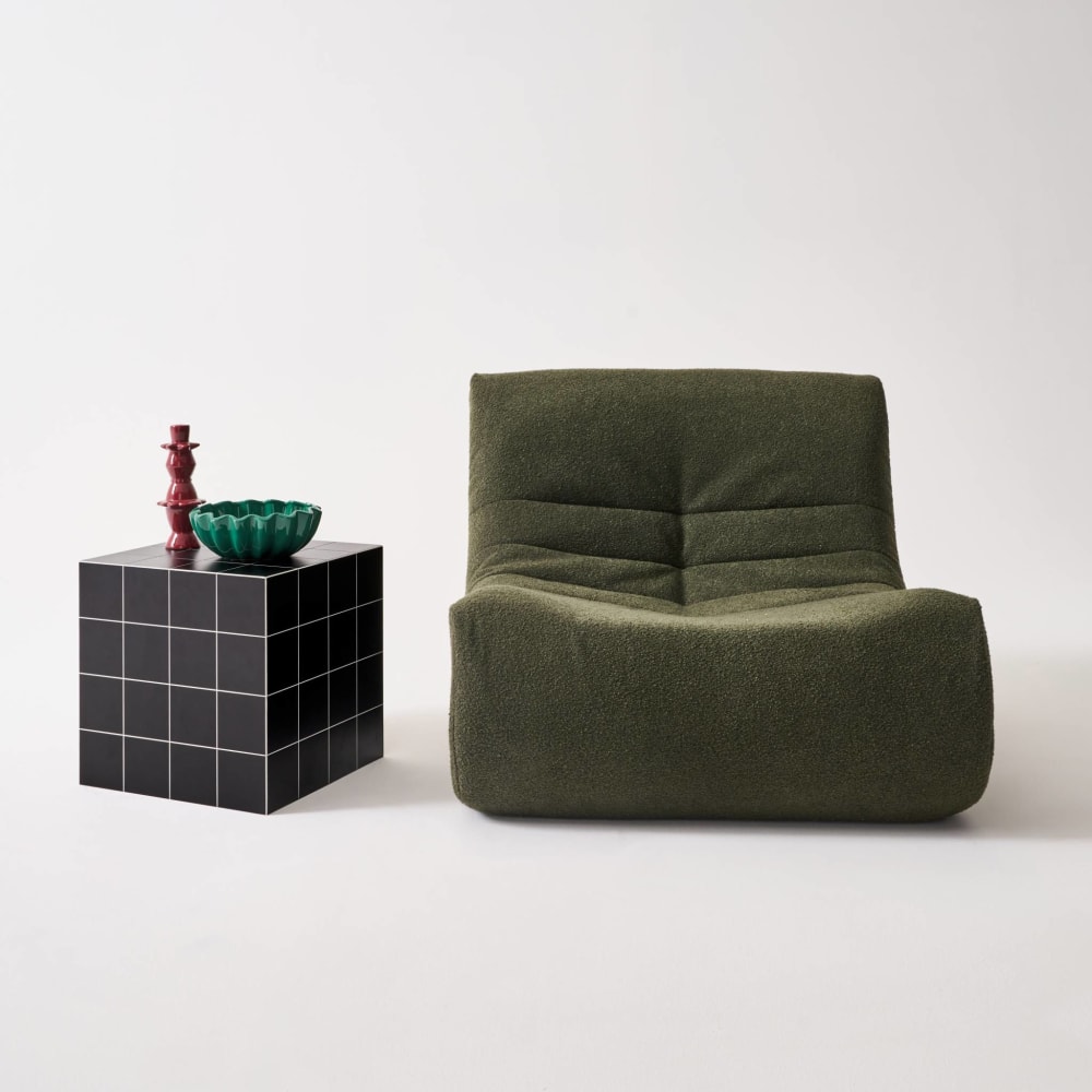 Table basse, table d'appoint cubique imitation ciment noir 40x40cm