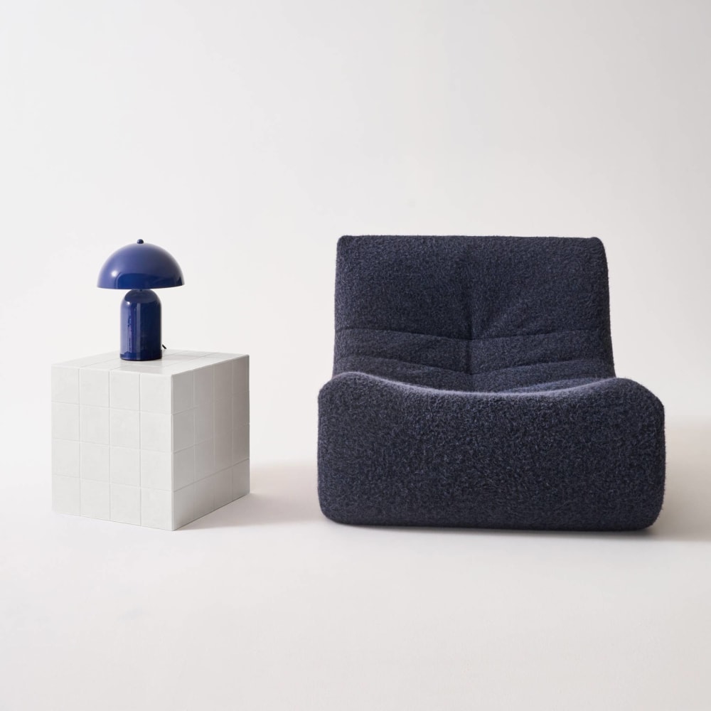 Couchtisch, kubischer Beistelltisch in Keramik-Optik 40 x 40 cm,