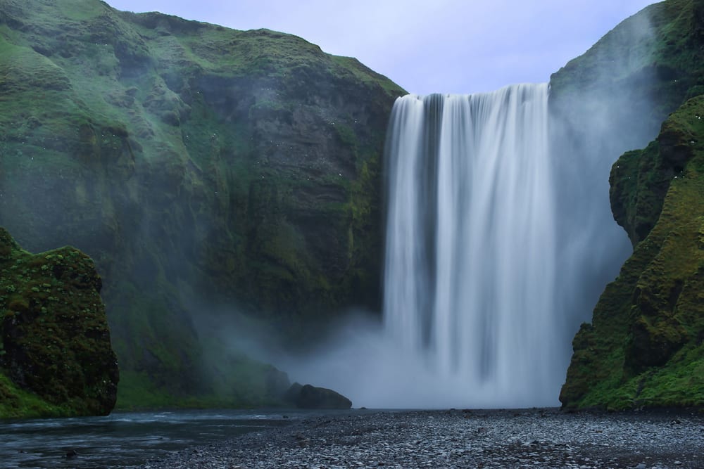 Tableau paysage cascade skogafoss islande  imprimé sur toile 90x60 cm