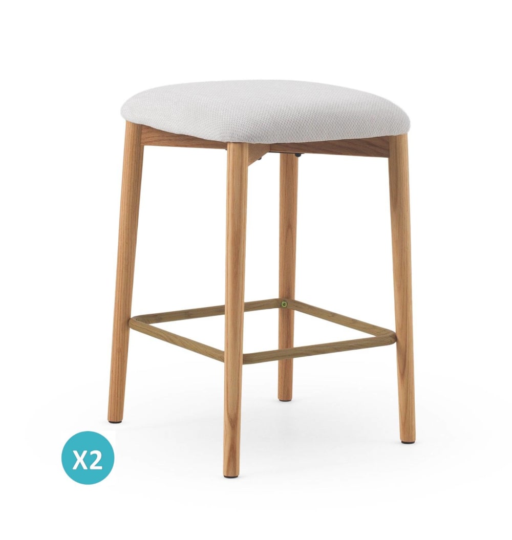 Lot de 2 tabourets en bois de chêne tapissés en blanc