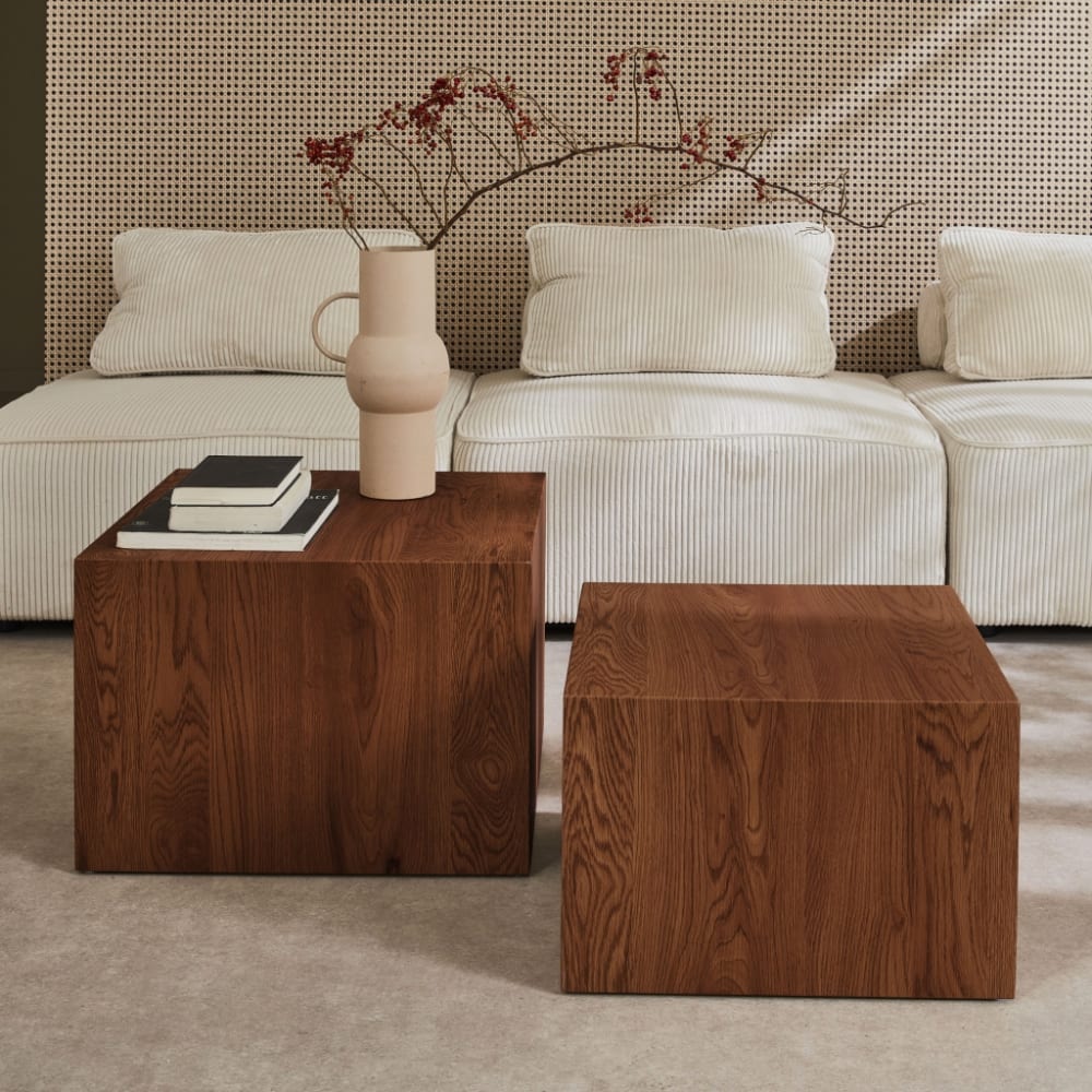 Tables basses carrées effet noyer (lot de 2) Tables basses carrées effet noyer (lot de 2)