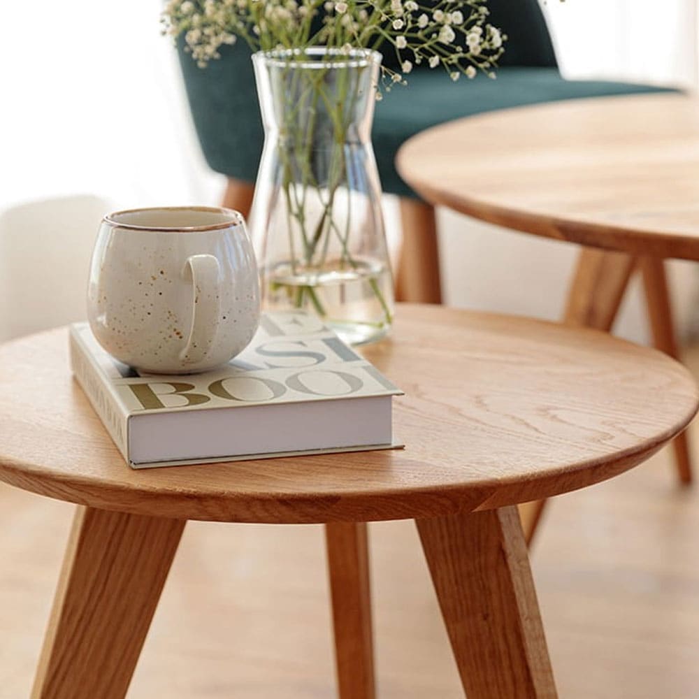 Couchtisch modernes Design aus Naturholz, 70x70x41,5cm, eiche