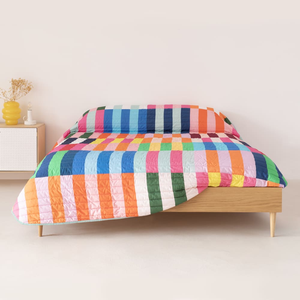 Happy Friday Tagesdecke aus 100 % Baumwolle 270x260 cm Mehrfarbig style modern Mehrfarbig Baumwolle