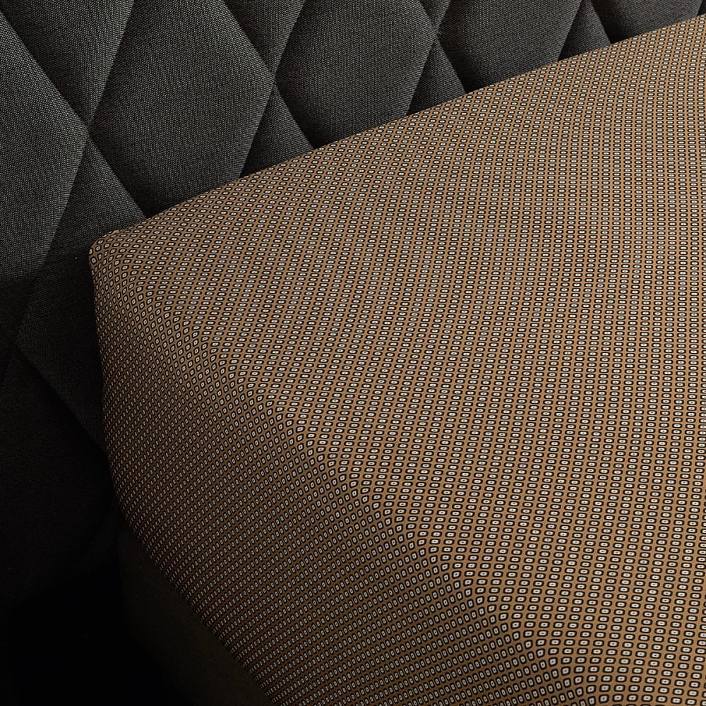 Drap housse satin marron 90x200 cm